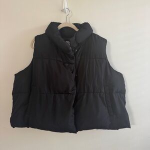 Old Navy Women's Puffer Vest
